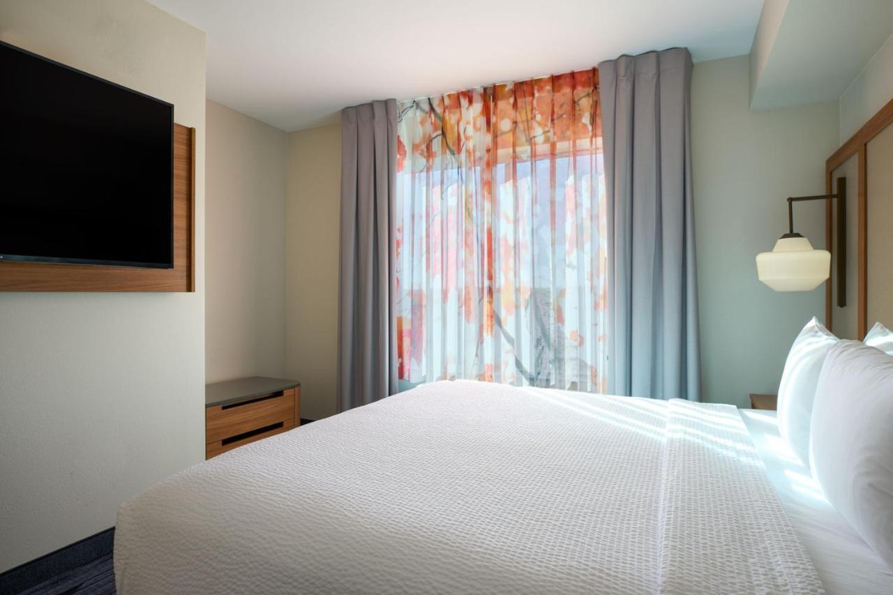Hotel Fairfield And By Marriott Winchester