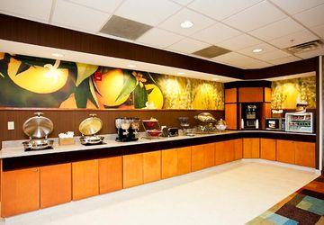 Hotel Fairfield And By Marriott 3*